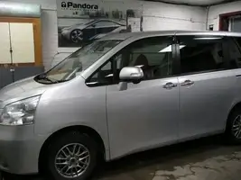 TOYOTA NOAH VOXY 2010 PANDORA